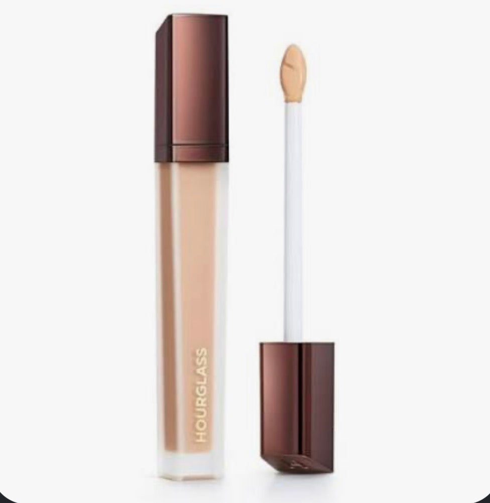 HOURGLASS Concealer